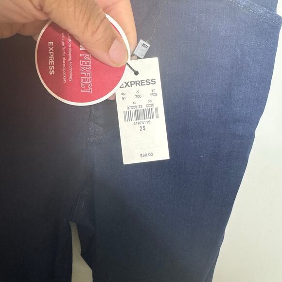 Express Barely Boot High Rise Jeans Women’s 2 Short Blue Denim Stretch Casual - Picture 11 of 14